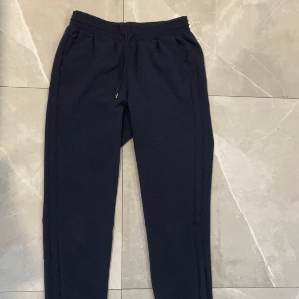 Athleta Metropolis Straight leg pant size 8